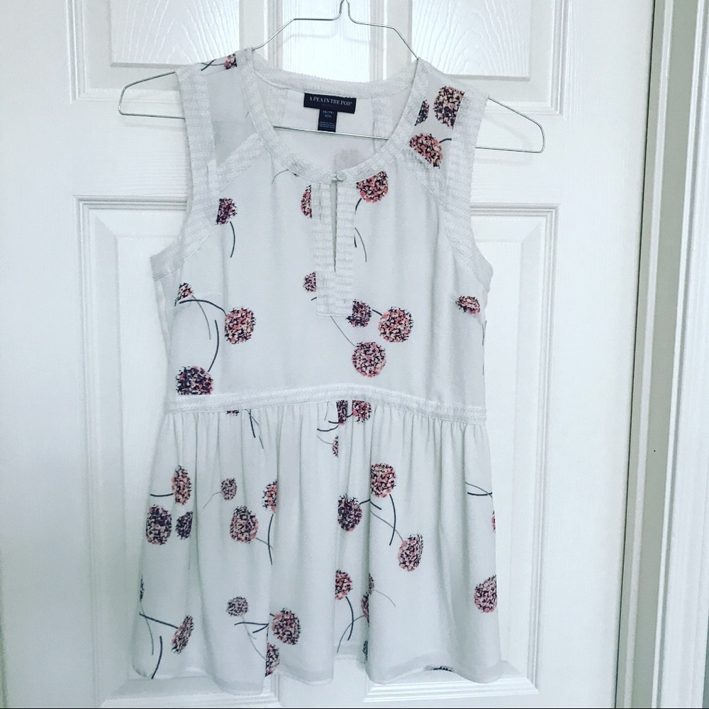 A Pea In The Pod maternity blouse